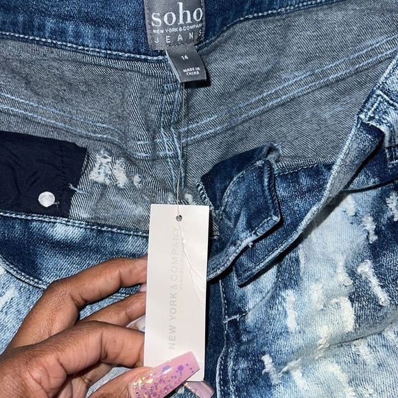 DISTRESSED Jeans Shorts - Picture 3 of 3